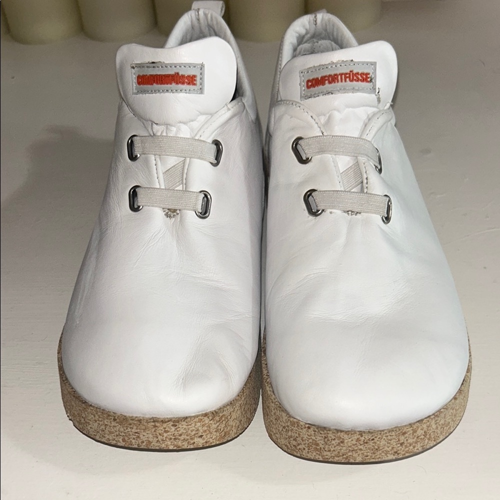 Men's White Comfortusse Athletic Shoes